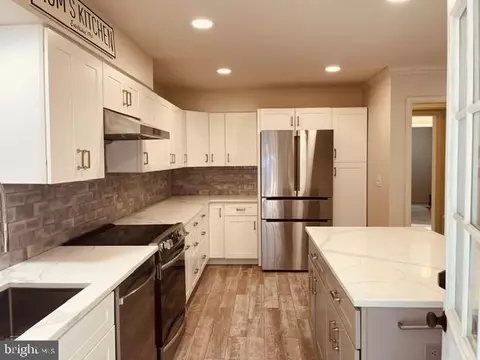 Kitchen - 1016 Windrush Ln, Sandy Spring, MD 20860 photo 3 of 3