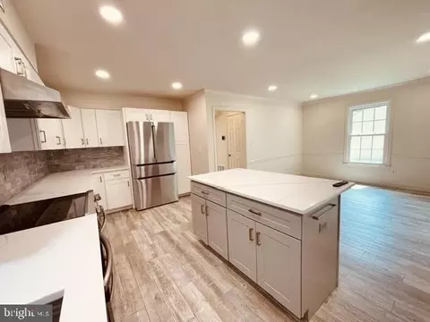 Kitchen - 1016 Windrush Ln, Sandy Spring, MD 20860 photo 2 of 3