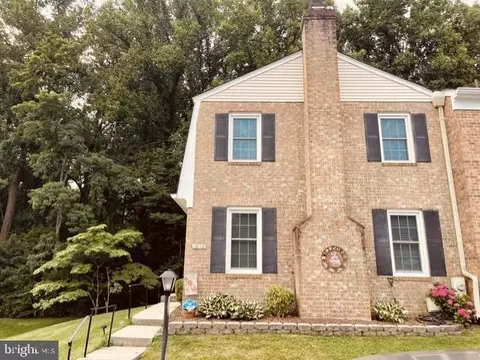 Exterior - 1016 Windrush Ln, Sandy Spring, MD 20860 photo 3 of 7