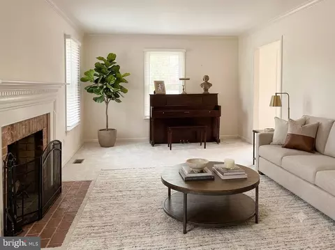 Living - 1016 Windrush Ln, Sandy Spring, MD 20860 photo 2 of 4