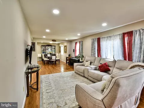 Living - 1201 Schindler Dr, Silver Spring, MD 20903 photo 2 of 3
