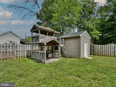 Exterior - 1201 Schindler Dr, Silver Spring, MD 20903 photo 5 of 6