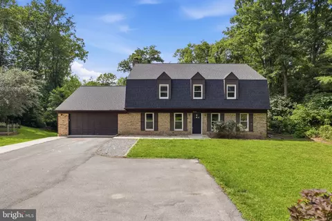 9311 Edgewood Ct, Gaithersburg, MD 20877