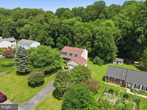 View/Area - 15005 Timberlake Dr, Silver Spring, MD 20905 photo 4 of 10