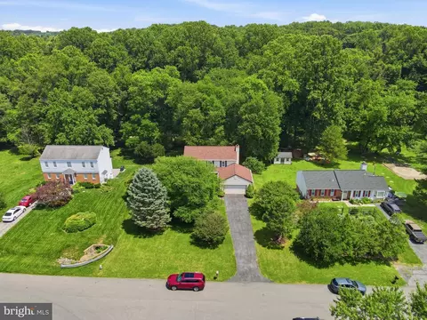 View/Area - 15005 Timberlake Dr, Silver Spring, MD 20905 photo 5 of 10