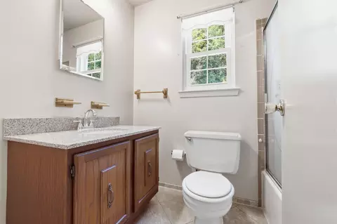 Bath - 15005 Timberlake Dr, Silver Spring, MD 20905 photo 3 of 3