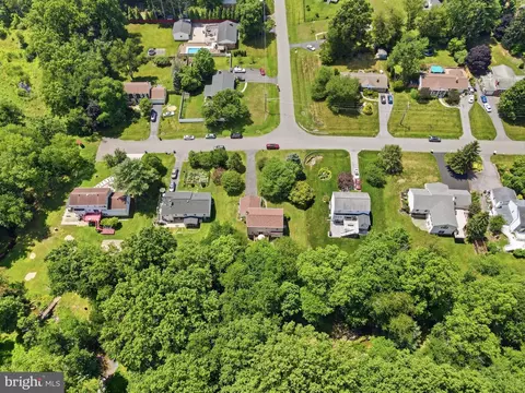 View/Area - 15005 Timberlake Dr, Silver Spring, MD 20905 photo 7 of 10