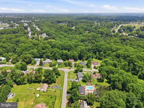 View/Area - 15005 Timberlake Dr, Silver Spring, MD 20905 photo 9 of 10