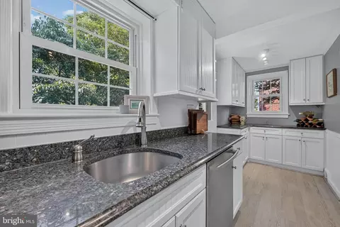 Kitchen - 212 Normandy Dr, Silver Spring, MD 20901 photo 5 of 5