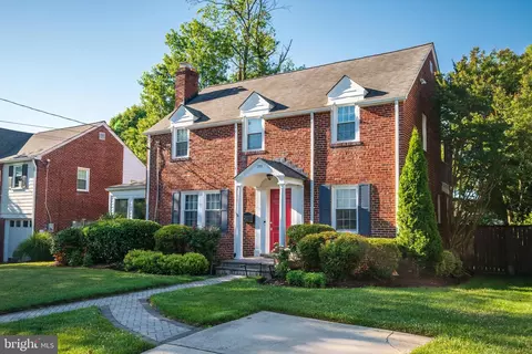 Exterior - 212 Normandy Dr, Silver Spring, MD 20901 photo 2 of 26
