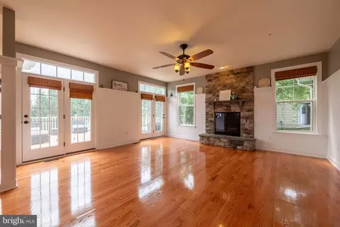Living - 17929 Bliss Dr, Poolesville, MD 20837 photo 2 of 7