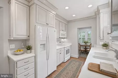 Kitchen - 1907 Rookwood Rd, Silver Spring, MD 20910 photo 2 of 3