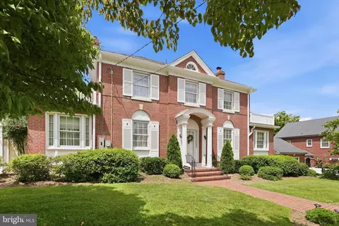 Exterior - 1907 Rookwood Rd, Silver Spring, MD 20910 photo 2 of 10