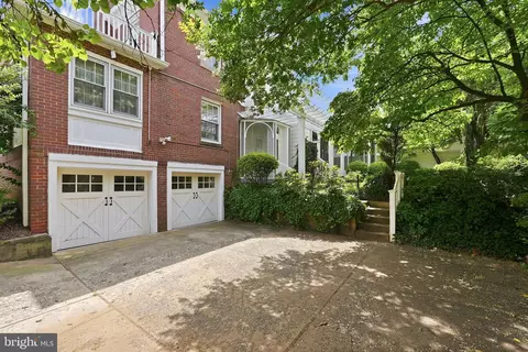 Exterior - 1907 Rookwood Rd, Silver Spring, MD 20910 photo 5 of 10