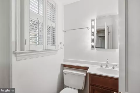Entry Way - 1907 Rookwood Rd, Silver Spring, MD 20910 photo 6 of 8