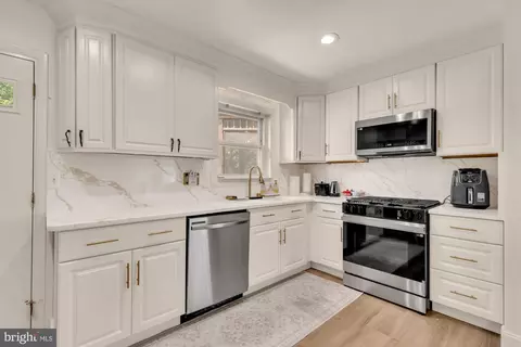 12812 Bushey Dr, Silver Spring, MD 20906 photo 3