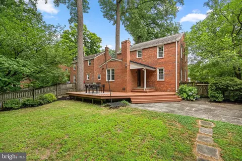 Exterior - 1111 Meurilee Ln, Silver Spring, MD 20901 photo 5 of 8