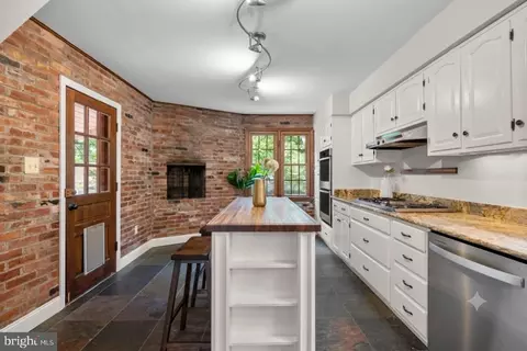 Kitchen - 1111 Meurilee Ln, Silver Spring, MD 20901 photo 1 of 5