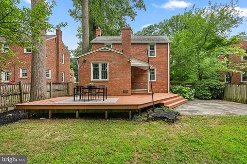 Exterior - 1111 Meurilee Ln, Silver Spring, MD 20901 photo 6 of 8