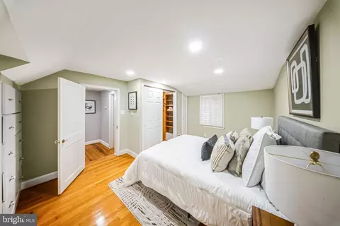 Bedroom - 9920 Capitol View Ave, Silver Spring, MD 20910 photo 1 of 11