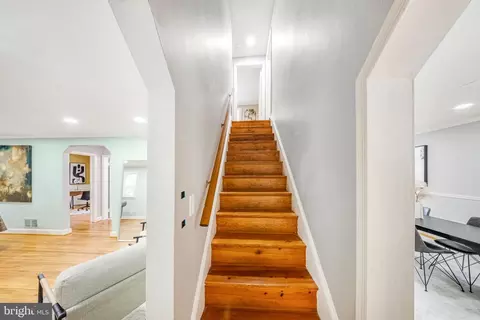 Entry Way - 9920 Capitol View Ave, Silver Spring, MD 20910 photo 4 of 8