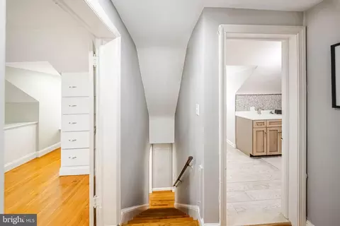 Entry Way - 9920 Capitol View Ave, Silver Spring, MD 20910 photo 5 of 8