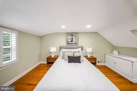 Bedroom - 9920 Capitol View Ave, Silver Spring, MD 20910 photo 3 of 11