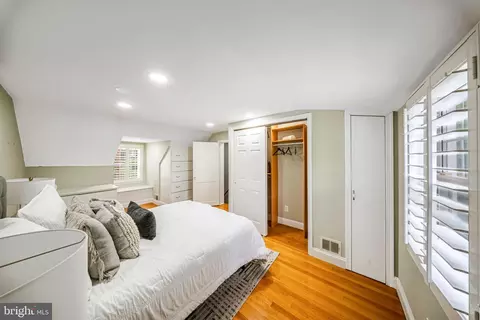 Bedroom - 9920 Capitol View Ave, Silver Spring, MD 20910 photo 2 of 11