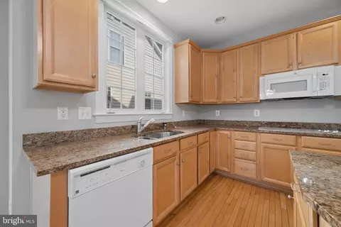 Kitchen - 3830 Glen Eagles Dr, Silver Spring, MD 20906 photo 8 of 10