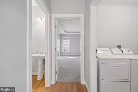 Entry Way - 3830 Glen Eagles Dr, Silver Spring, MD 20906 photo 3 of 13