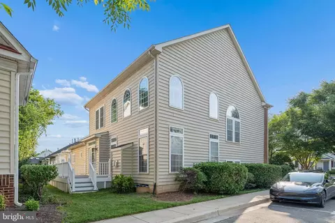 Exterior - 3830 Glen Eagles Dr, Silver Spring, MD 20906 photo 4 of 16