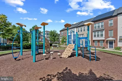 Exterior - 12613 Macaulay St, Silver Spring, MD 20906 photo 4 of 6