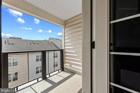 Entry Way - 12613 Macaulay St, Silver Spring, MD 20906 photo 12 of 12
