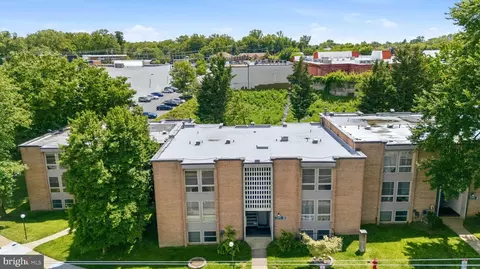 View/Area - 2202 Greenery Ln #301-22, Silver Spring, MD 20906 photo 2 of 3