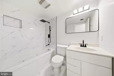 Bath - 2202 Greenery Ln #301-22, Silver Spring, MD 20906 photo 1 of 2