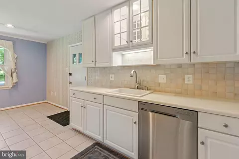 2209 Coffeewood Ct, Silver Spring, MD 20906 photo 10