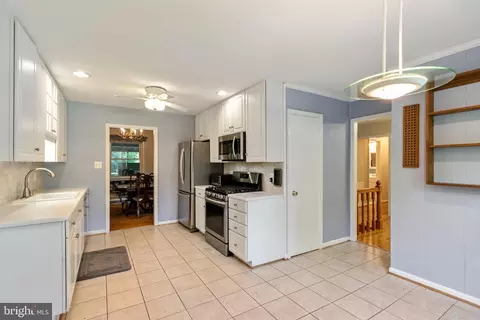 2209 Coffeewood Ct, Silver Spring, MD 20906 photo 8