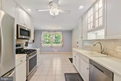 2209 Coffeewood Ct, Silver Spring, MD 20906 photo 7