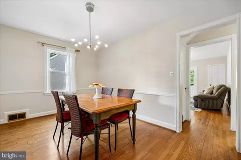 Dining - 10404 Amherst Ave, Silver Spring, MD 20902 photo 4 of 4