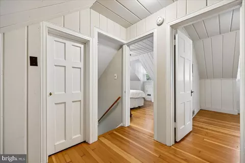 Entry Way - 10404 Amherst Ave, Silver Spring, MD 20902 photo 4 of 5