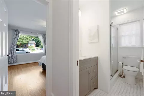 Entry Way - 10404 Amherst Ave, Silver Spring, MD 20902 photo 3 of 5