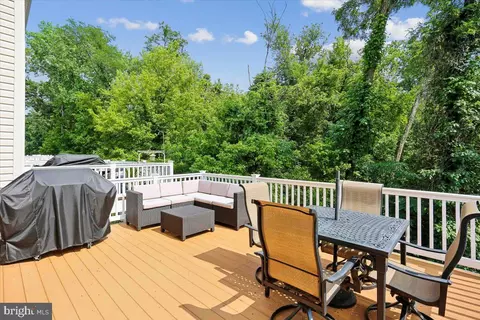 Exterior - 3710 Doc Berlin Dr, Silver Spring, MD 20906 photo 2 of 9