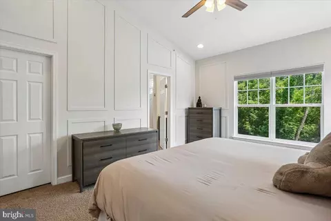 Bedroom - 3710 Doc Berlin Dr, Silver Spring, MD 20906 photo 2 of 8