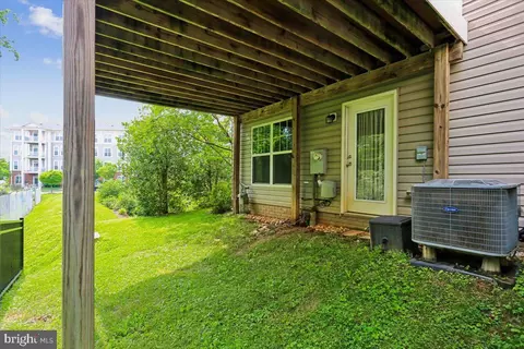 Exterior - 3710 Doc Berlin Dr, Silver Spring, MD 20906 photo 6 of 9