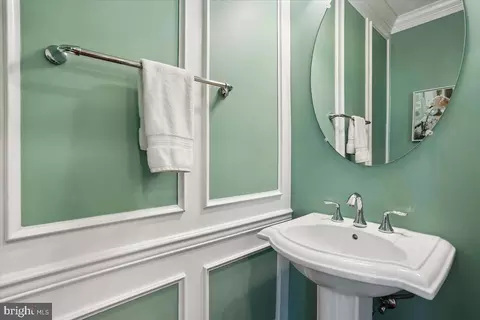 Entry Way - 3710 Doc Berlin Dr, Silver Spring, MD 20906 photo 3 of 7