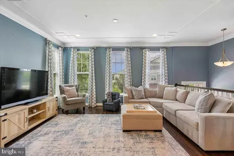 Living - 3710 Doc Berlin Dr, Silver Spring, MD 20906 photo 1 of 2