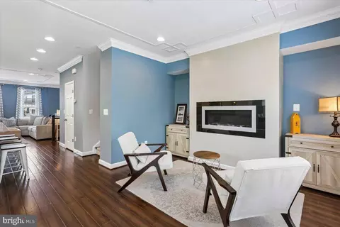 Entry Way - 3710 Doc Berlin Dr, Silver Spring, MD 20906 photo 2 of 7