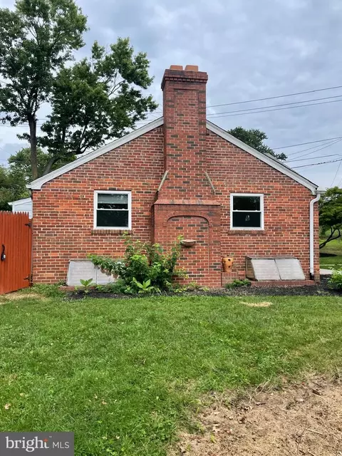 Exterior - 12100 Grandview Ave, Silver Spring, MD 20902 photo 3 of 6