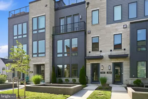 7027 Artesa Ln, Bethesda, MD 20817