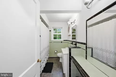 Bath - 9509 Caroline Ave, Silver Spring, MD 20901 photo 3 of 4